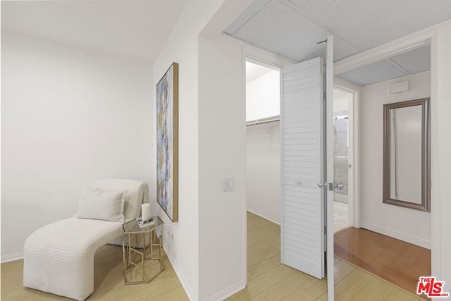 532 N Rossmore Avenue 203, Los Angeles, CA 90004