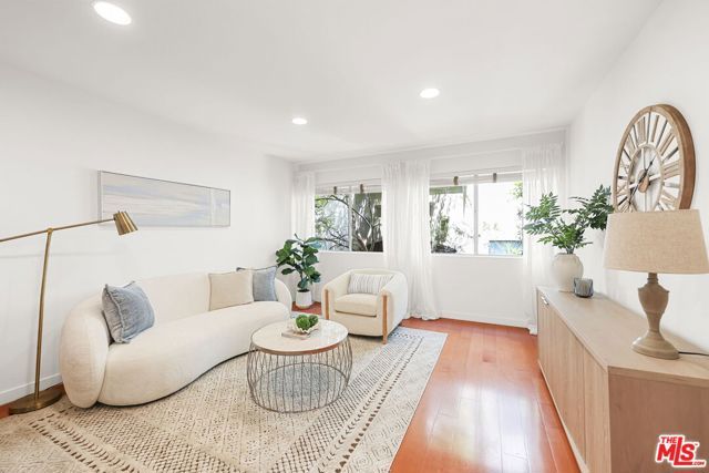 532 N Rossmore Avenue 203, Los Angeles, CA 90004