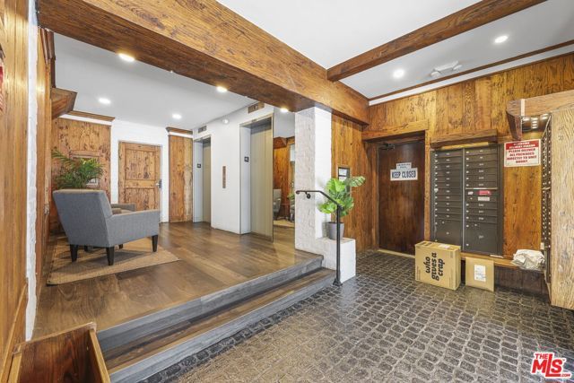 532 N Rossmore Avenue 203, Los Angeles, CA 90004