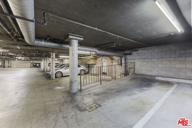 532 N Rossmore Avenue 203, Los Angeles, CA 90004