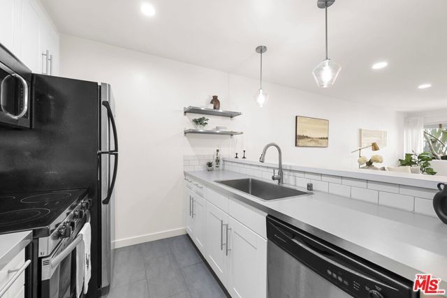 532 N Rossmore Avenue 203, Los Angeles, CA 90004