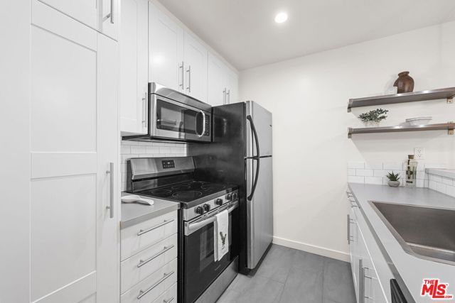532 N Rossmore Avenue 203, Los Angeles, CA 90004