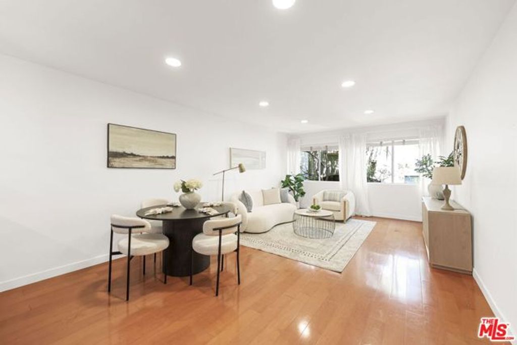 532 N Rossmore Avenue 203, Los Angeles, CA 90004