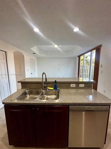 15205 SW 30th Ter 15205, Miami, FL 33185