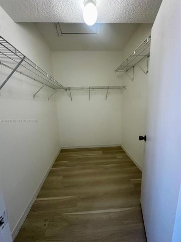 15205 SW 30th Ter 15205, Miami, FL 33185