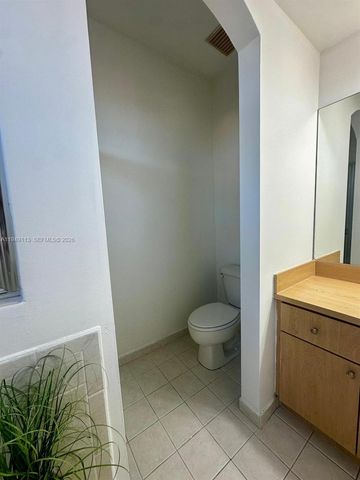 15205 SW 30th Ter 15205, Miami, FL 33185