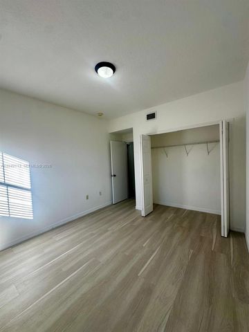 15205 SW 30th Ter 15205, Miami, FL 33185