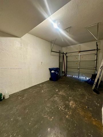 15205 SW 30th Ter 15205, Miami, FL 33185