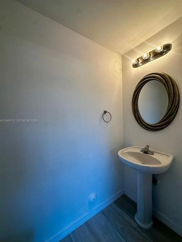 15205 SW 30th Ter 15205, Miami, FL 33185