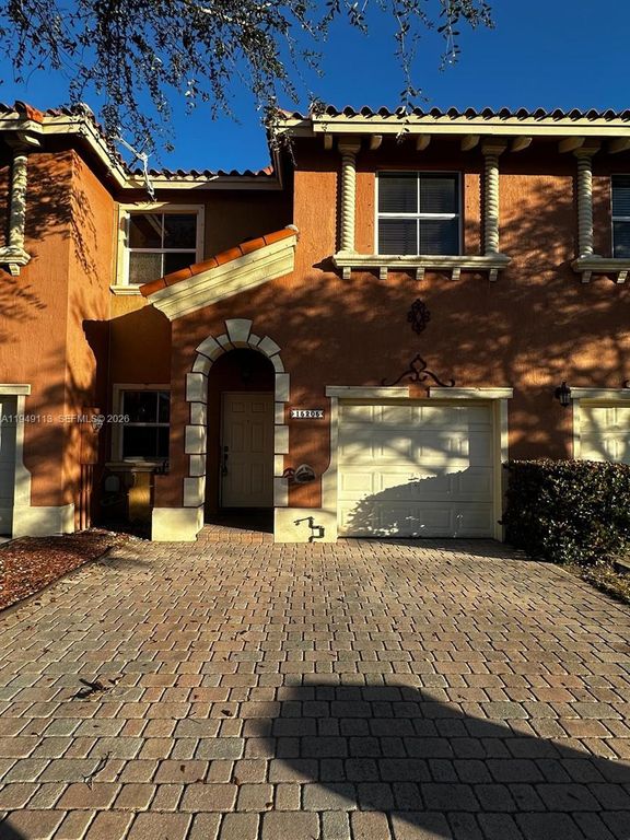 15205 SW 30th Ter 15205, Miami, FL 33185
