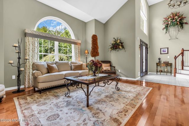 362 Meadowood Road, Jackson, NJ 08527