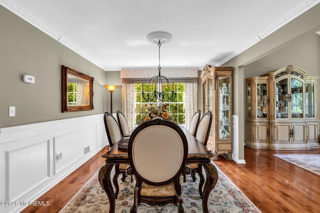 362 Meadowood Road, Jackson, NJ 08527