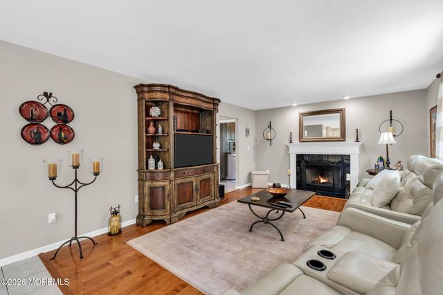 362 Meadowood Road, Jackson, NJ 08527