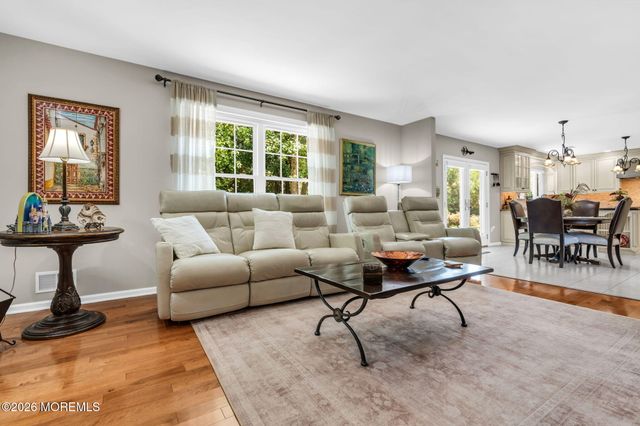 362 Meadowood Road, Jackson, NJ 08527