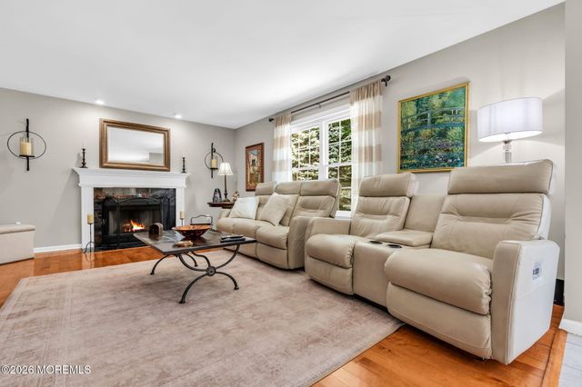 362 Meadowood Road, Jackson, NJ 08527