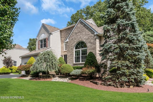 362 Meadowood Road, Jackson, NJ 08527