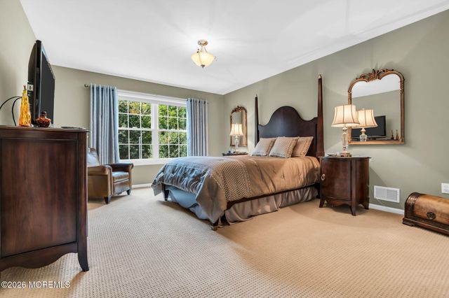 362 Meadowood Road, Jackson, NJ 08527
