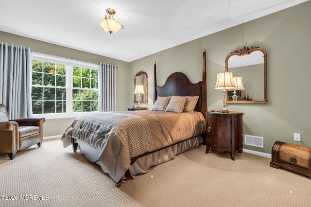 362 Meadowood Road, Jackson, NJ 08527