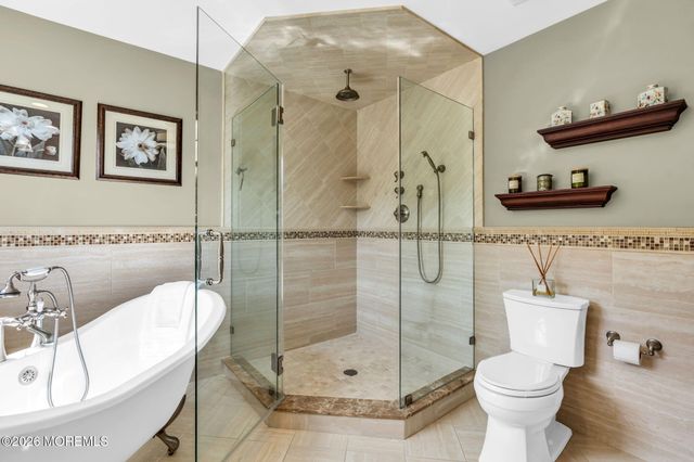 362 Meadowood Road, Jackson, NJ 08527
