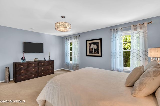 362 Meadowood Road, Jackson, NJ 08527