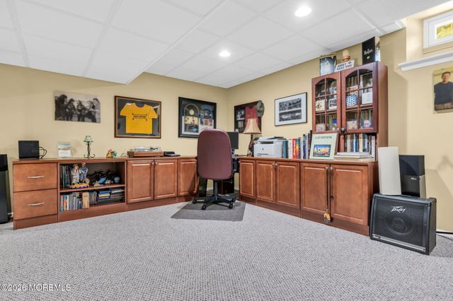 362 Meadowood Road, Jackson, NJ 08527