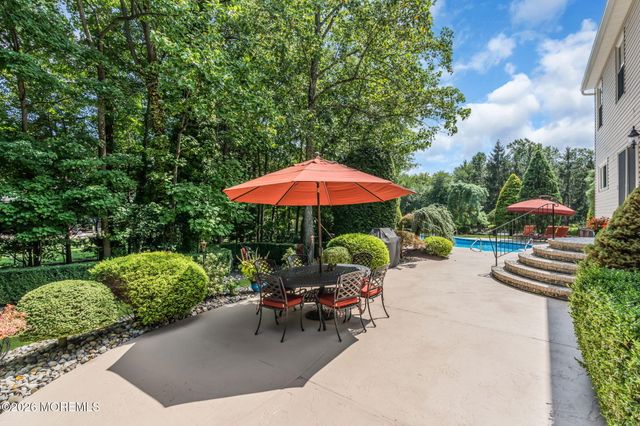 362 Meadowood Road, Jackson, NJ 08527