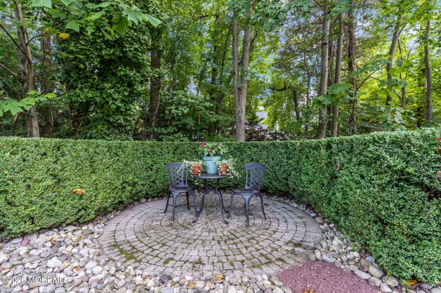 362 Meadowood Road, Jackson, NJ 08527