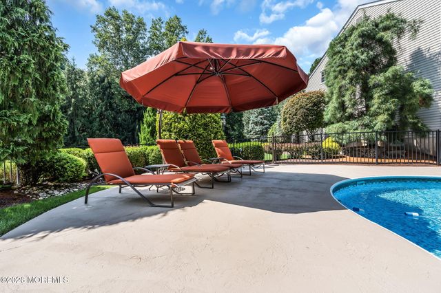 362 Meadowood Road, Jackson, NJ 08527