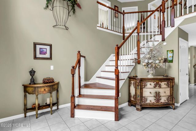 362 Meadowood Road, Jackson, NJ 08527