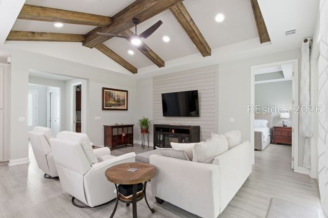 927 Landshark Blvd, Hardeeville, SC 29927