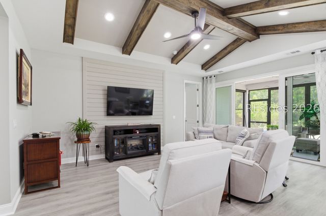 927 Landshark Blvd, Hardeeville, SC 29927
