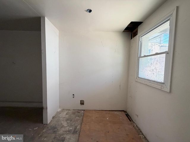 4029 GLENDALE ST, Philadelphia, PA 19124
