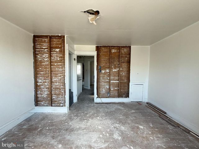 4029 GLENDALE ST, Philadelphia, PA 19124