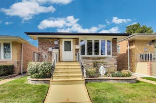 5128 S Meade Avenue, Chicago, IL 60638