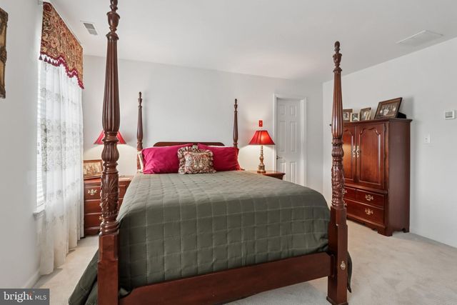 1897 ALEXANDER DR, Macungie, PA 18062