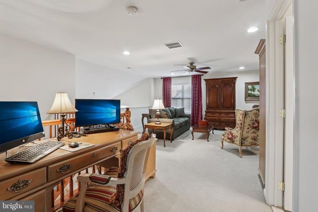 1897 ALEXANDER DR, Macungie, PA 18062