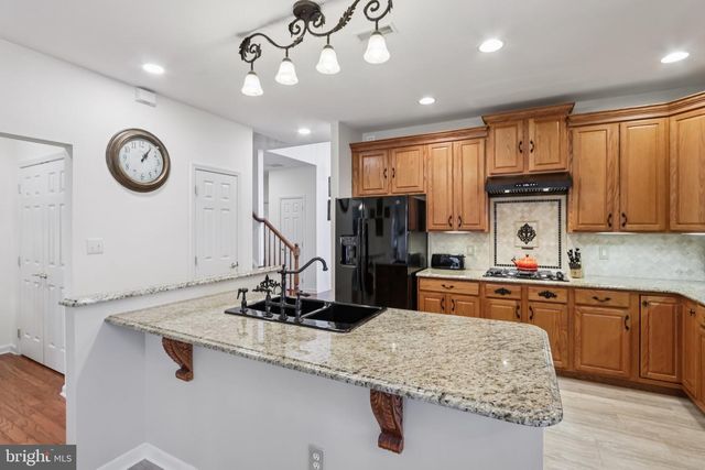 1897 ALEXANDER DR, Macungie, PA 18062