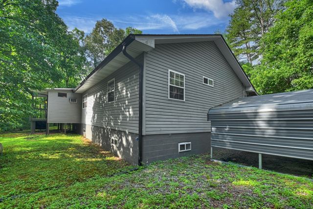 387 Ruby Lane, Mineral Bluff, GA 30559