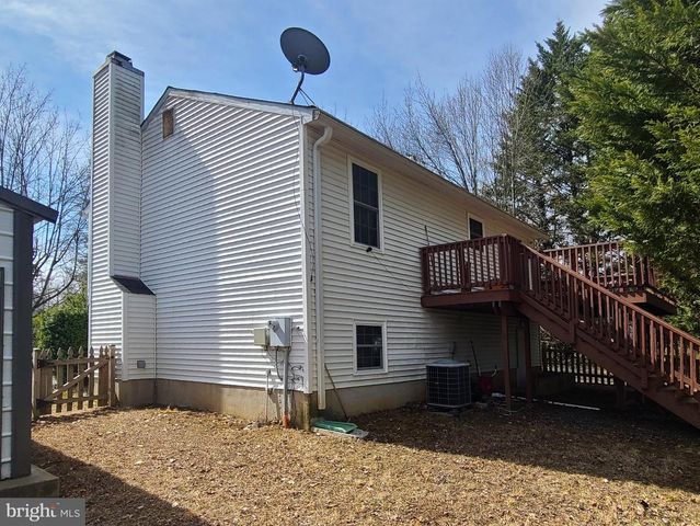 1 MARTIN ST, Stafford, VA 22556
