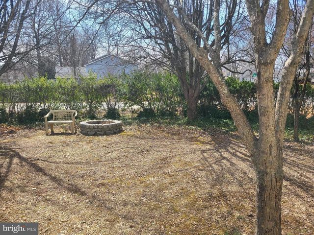 1 MARTIN ST, Stafford, VA 22556
