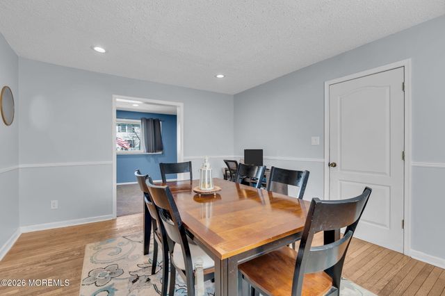 1 Castle Avenue, Jackson, NJ 08527