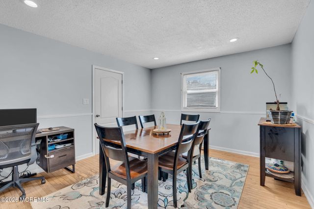 1 Castle Avenue, Jackson, NJ 08527