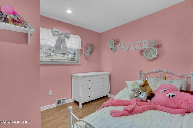 1 Castle Avenue, Jackson, NJ 08527