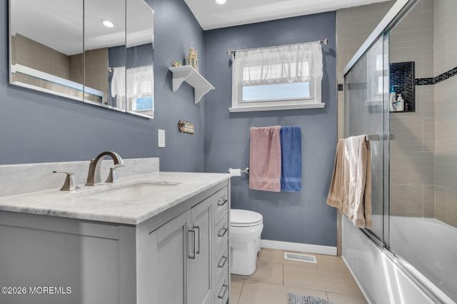 1 Castle Avenue, Jackson, NJ 08527