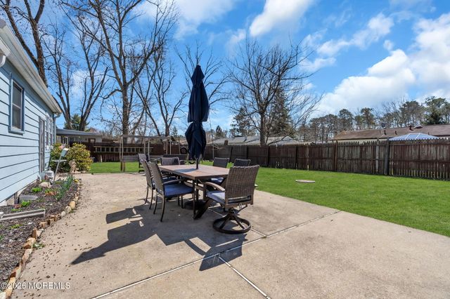 1 Castle Avenue, Jackson, NJ 08527