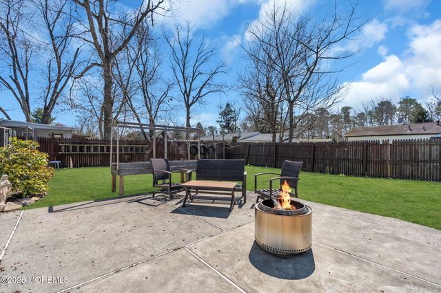 1 Castle Avenue, Jackson, NJ 08527