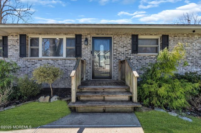 1 Castle Avenue, Jackson, NJ 08527
