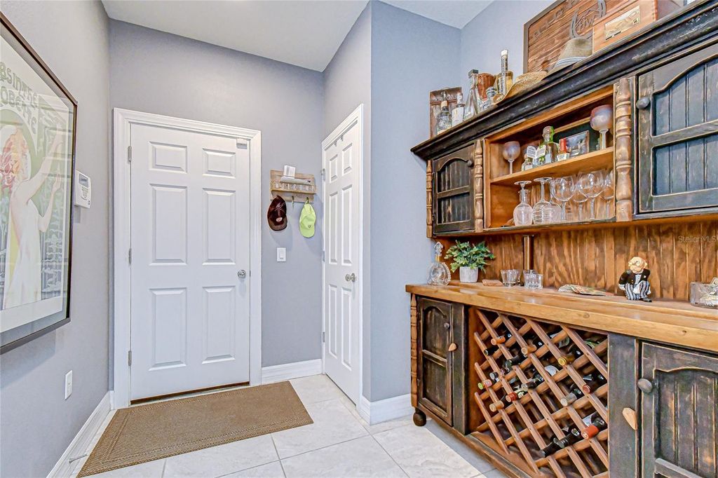 Image 15 of property listing at 1521 BANNER ELK STREET, Valrico, FL 33594