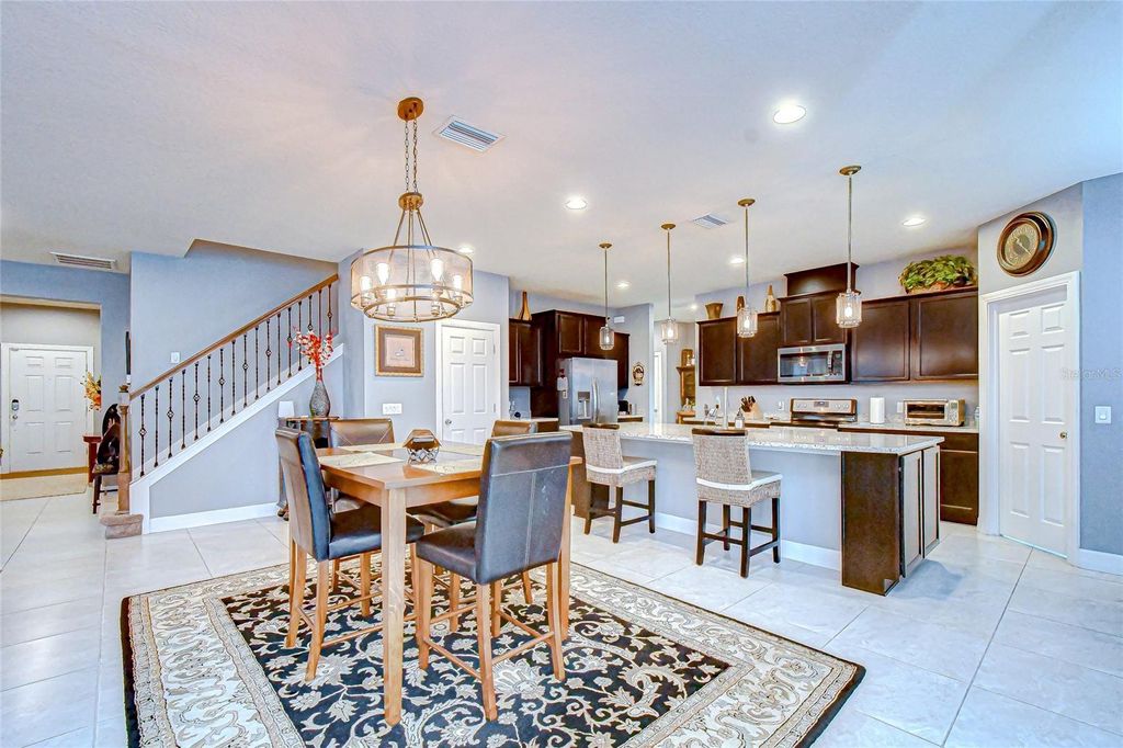 Image 10 of property listing at 1521 BANNER ELK STREET, Valrico, FL 33594