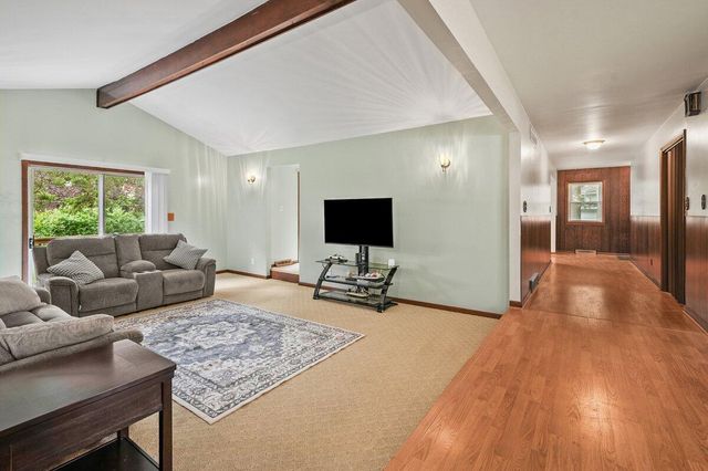 6315 Lakewood Avenue, Portage, IN 46368